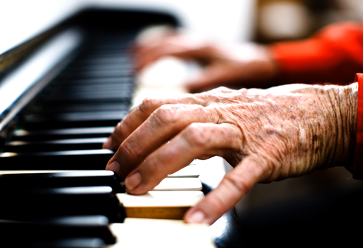Name-that-Music-Indoor-Activity-for-Seniors-Senior-playing-piano.jpg